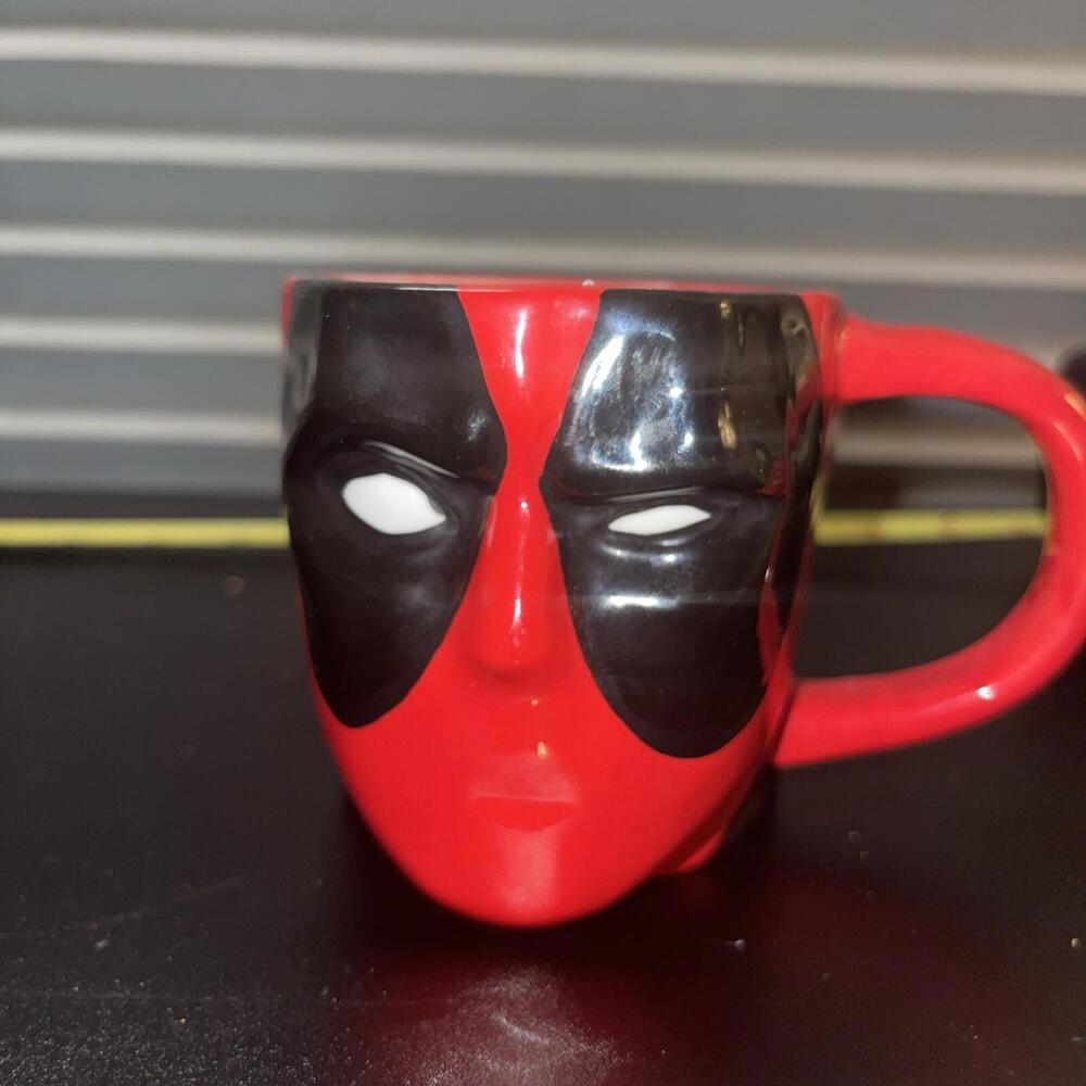 Marvel Deadpool 3D Ceramic Mug